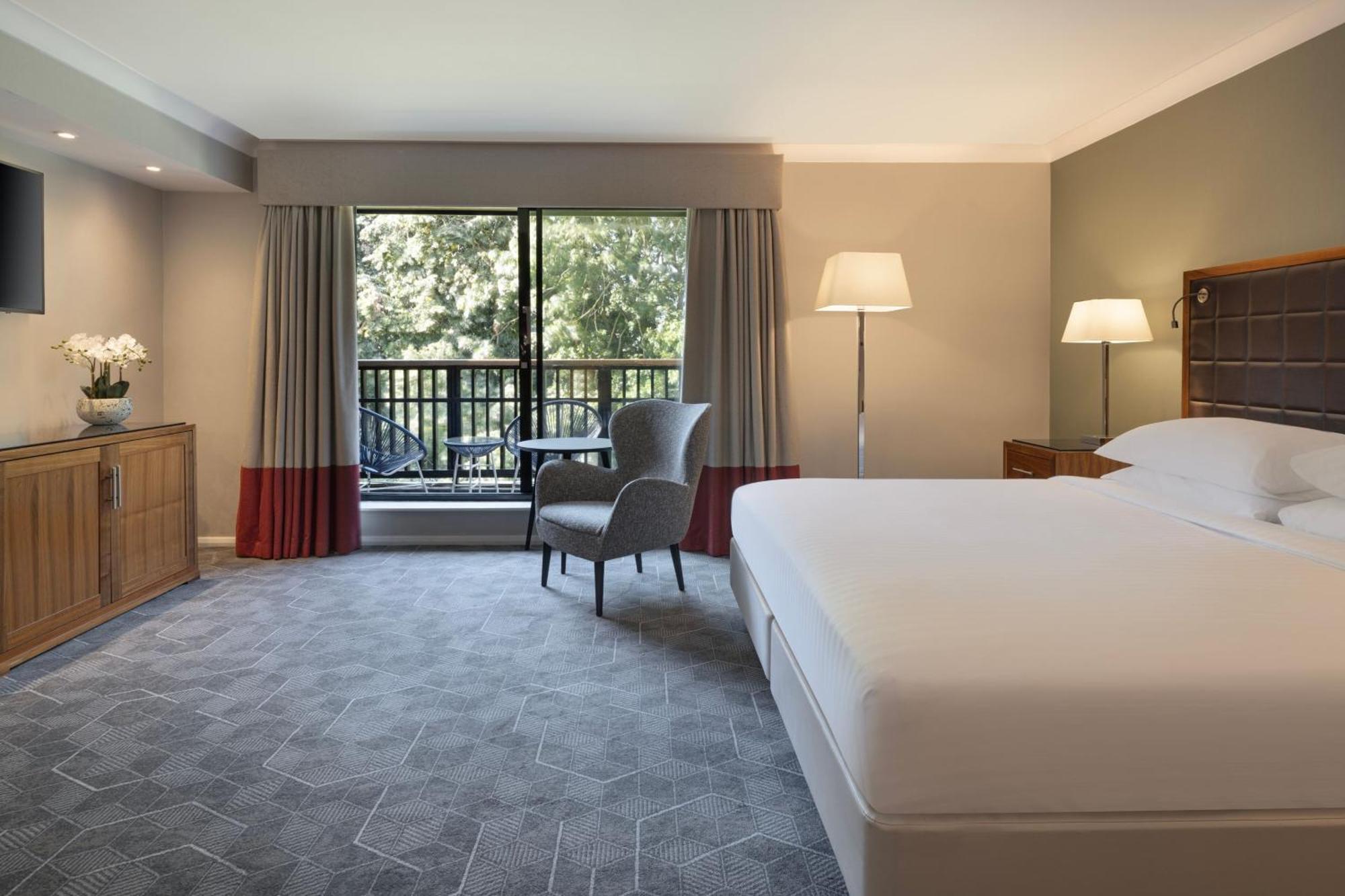 Delta Hotels By Marriott Peterborough Exterior foto