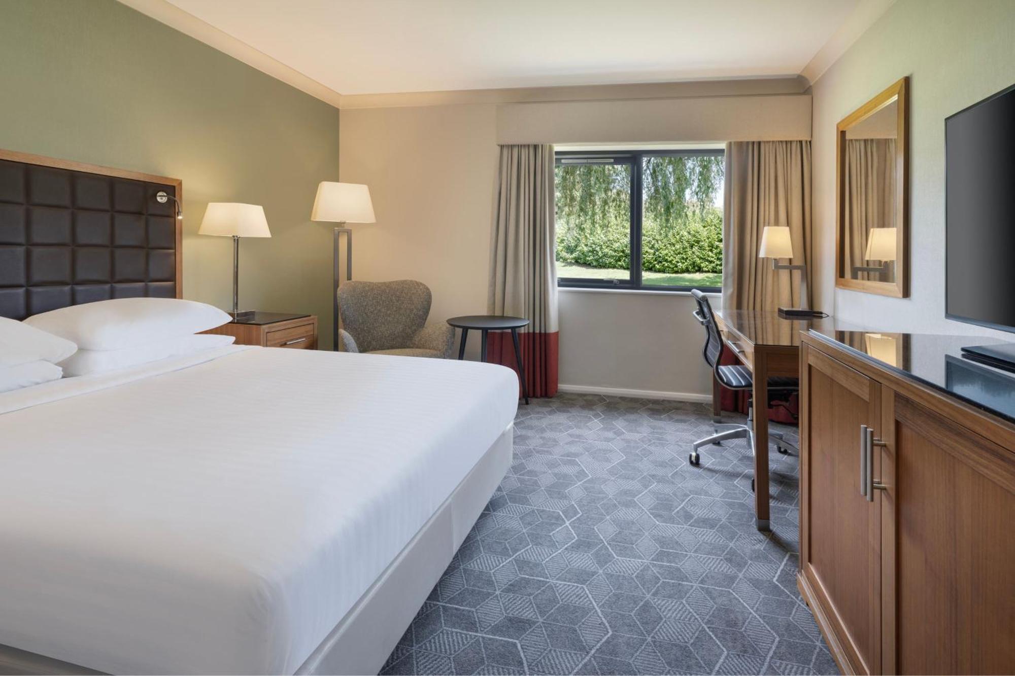 Delta Hotels By Marriott Peterborough Exterior foto
