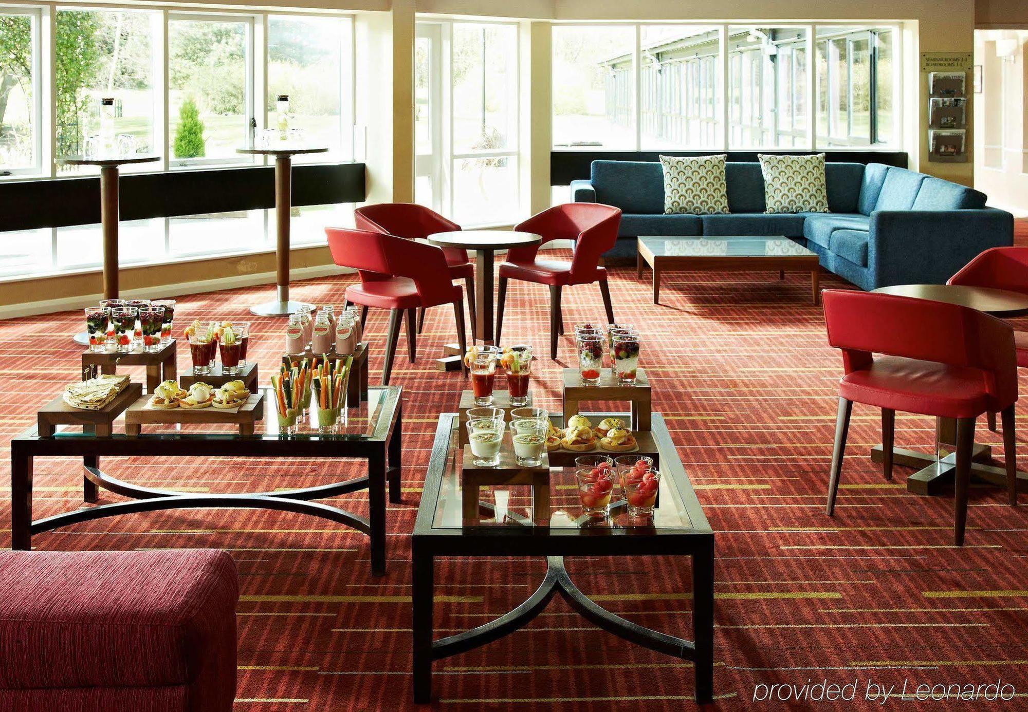 Delta Hotels By Marriott Peterborough Exterior foto